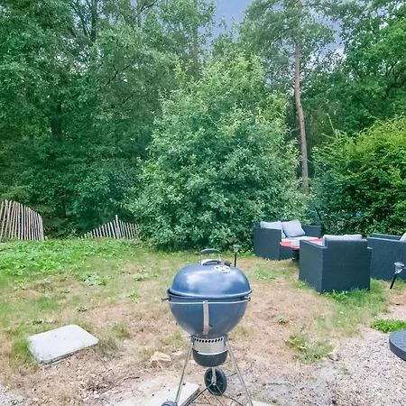 Halfway Between Near Nature Park, Cleaning Included