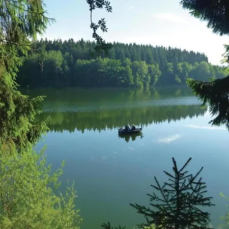 Halfway Between Near Nature Park, Cleaning Included Chalet *